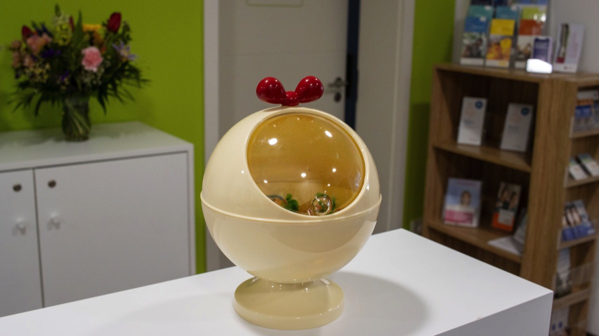 Stacks Image 1038170